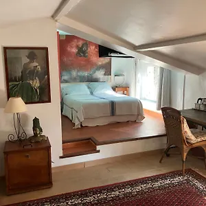 https://chambres-dhotes-il-monticello.fr-provencehotel.com